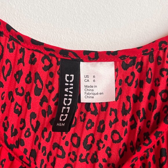H&M Divided Red Leopard Print Pleated Tank Top - Picture 4 of 5